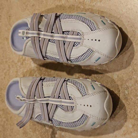 Sketchers Open Back Slip Ons - Picture 5 of 7